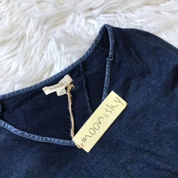 Stitch Fix Moon & Sky Chambray Denim Shirt NWT S - Picture 2 of 5